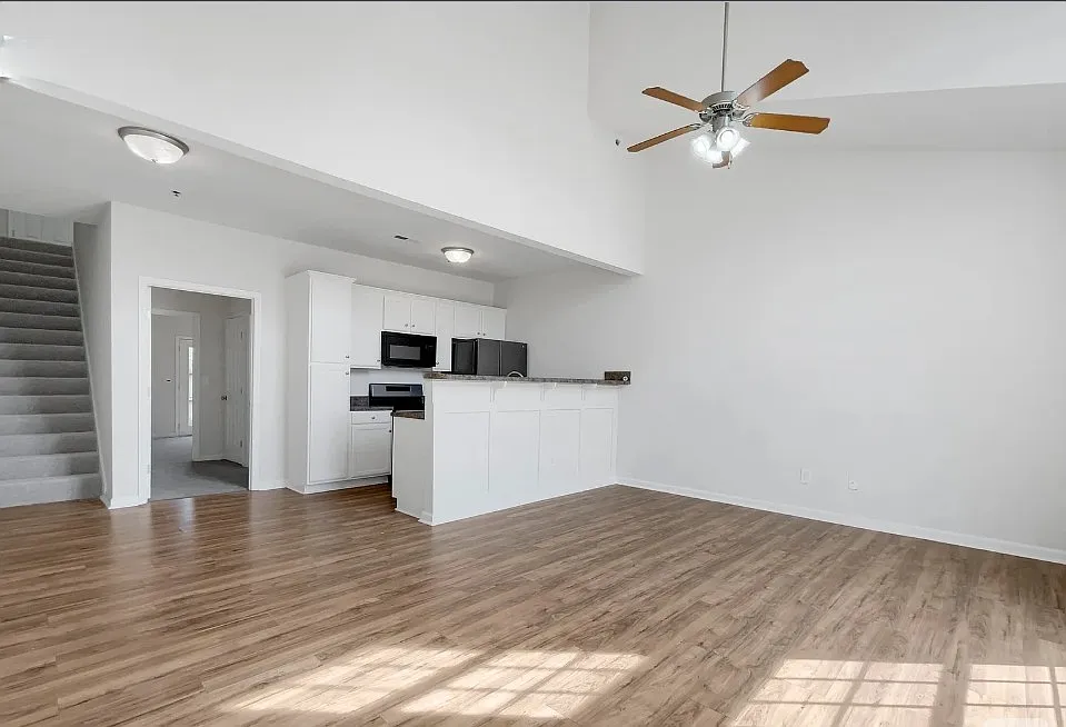 Building Photo - 1034 Wildwood Dr