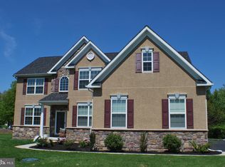 447 Yoder Rd, Harleysville, PA 19438