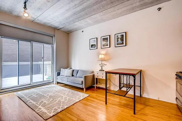 Building Photo - 630 N Franklin St #420