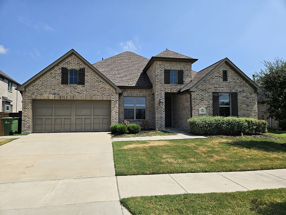 1st image of 3910 Woodbine Ln