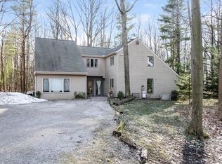 6930 Bendemeer Dr, Fennville, MI 49408