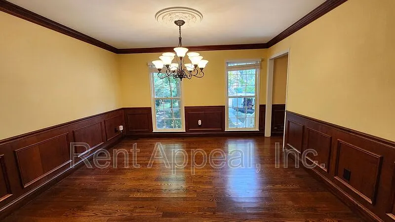 3 bed, 2.5 bath, 2220 sqft, $2,925 — Photo 4