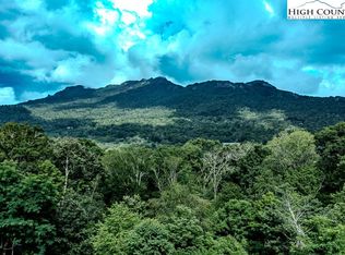 702 Ridge Dr, Linville, NC 28646