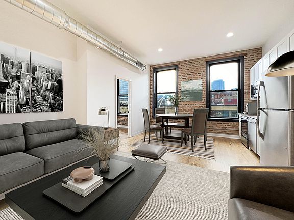 4th image of 309 W Chicago Ave #301