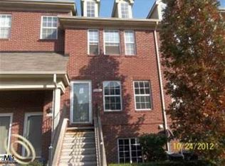 23266 Cornerstone Village Dr, Southfield, MI 48075