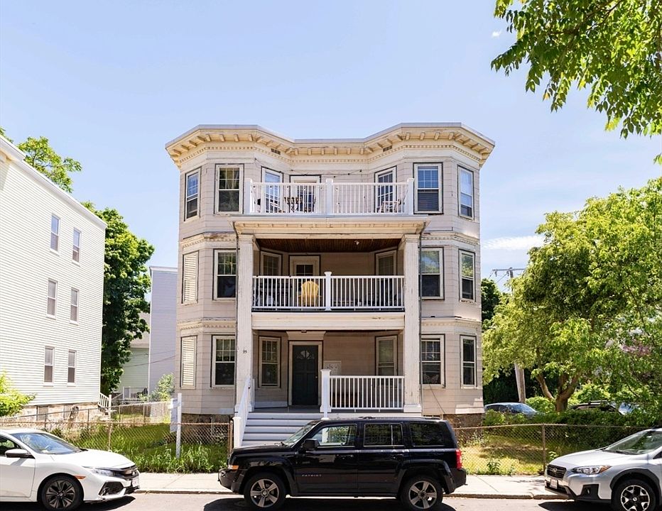 1st image of 95 Franklin St