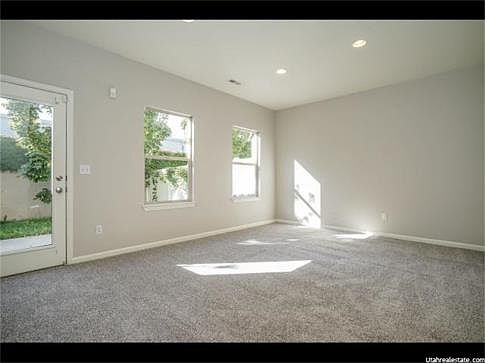 3rd image of 1431 W Stone Meadow Dr