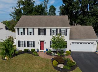 7667 Seneca Ridge Dr, York, PA 17403