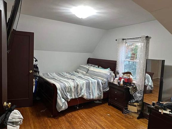 4th image of 102-12 217th St #2