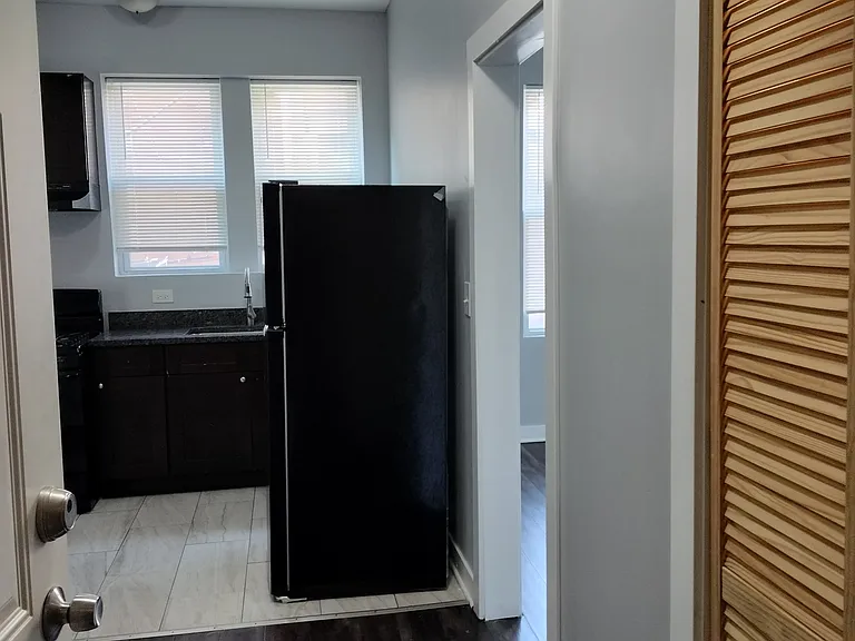 4800 S Winchester Ave — Photo 51