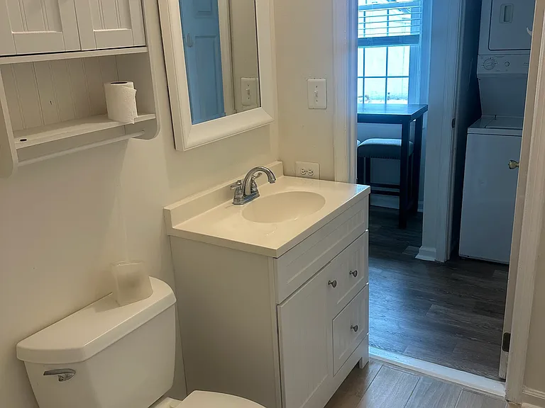 305 Summit Ave #1 — Photo 8