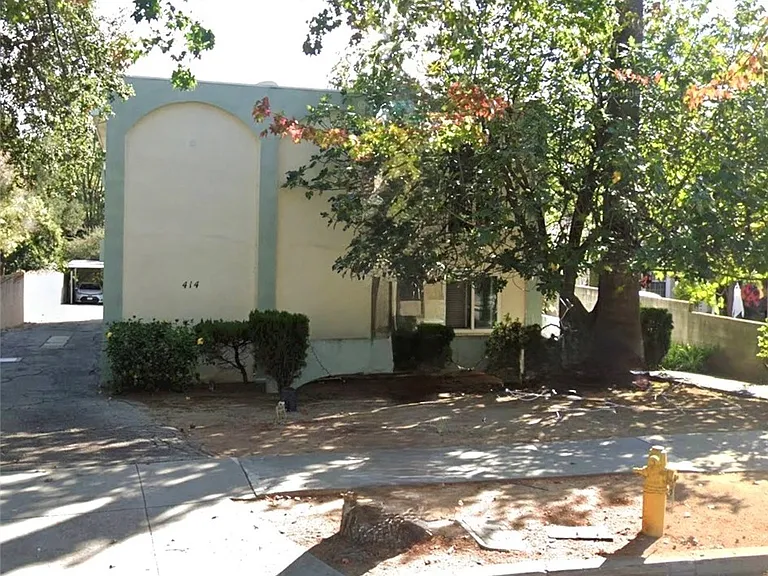 414 Mariposa Ave #B — Photo 14