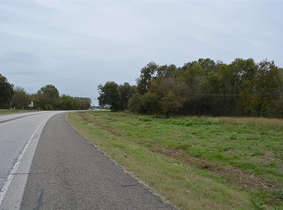2nd image of 100 Garden Dr