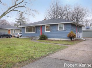 1035 Koster St, Jenison, MI 49428