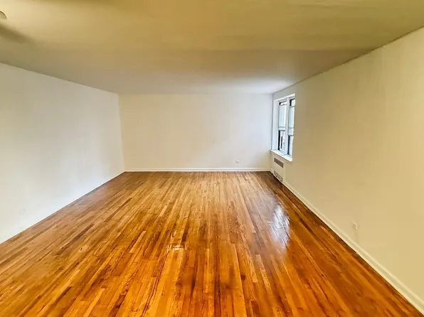 134-34 Franklin Ave #1D, Flushing, NY 11355