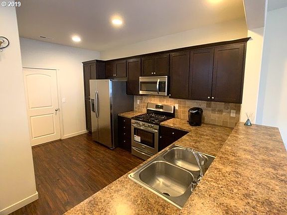 5th image of 5712 NE 47th St