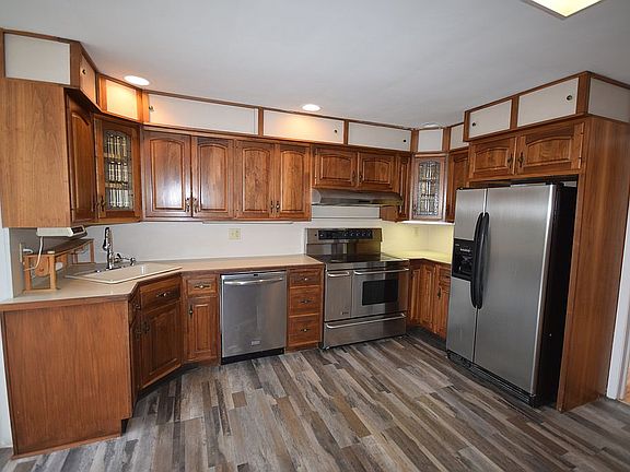 Kitchen - Custom Cabinets