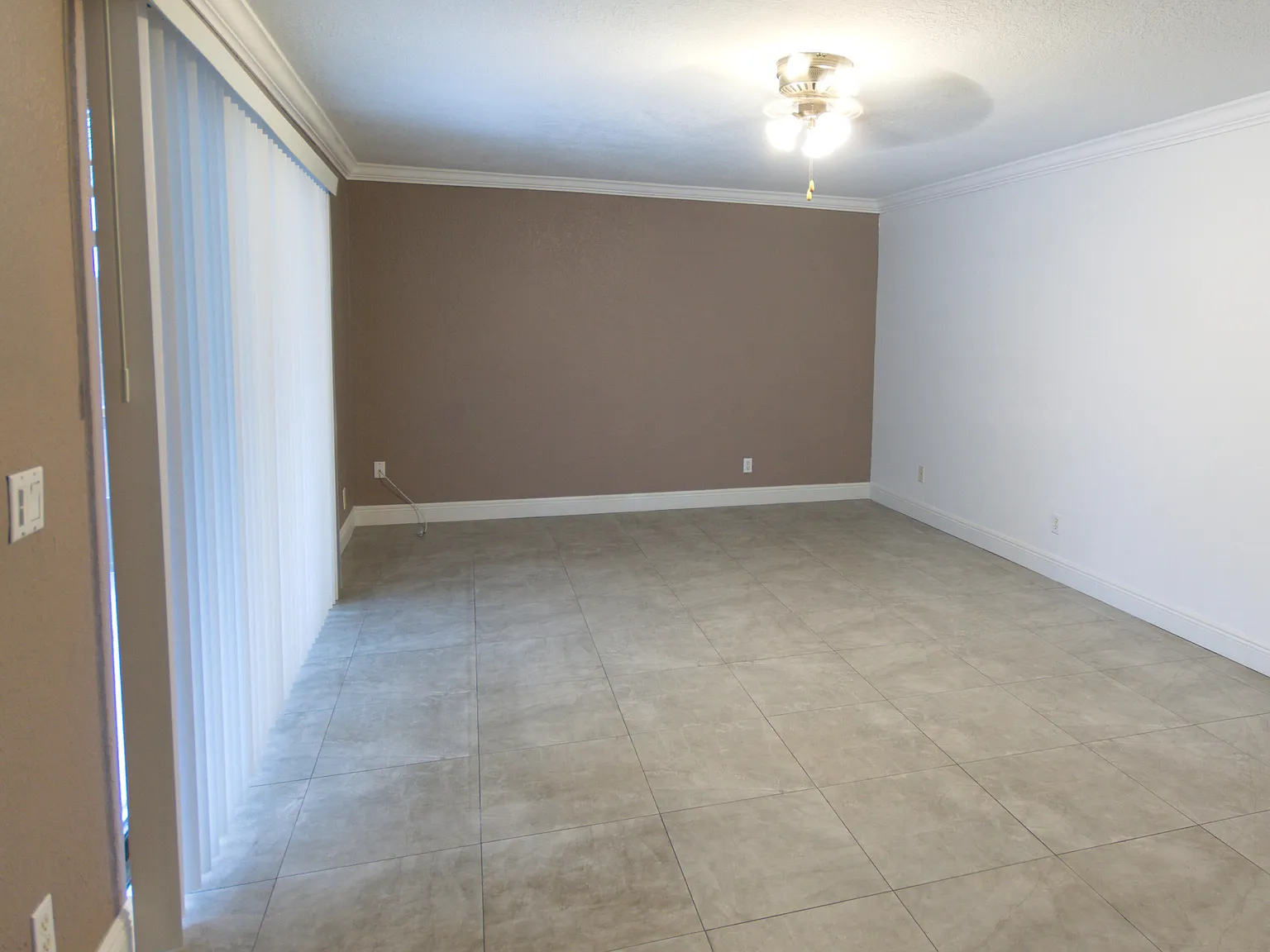 2 bed, 2.5 bath, 1400 sqft, $2,300 — Photo 4