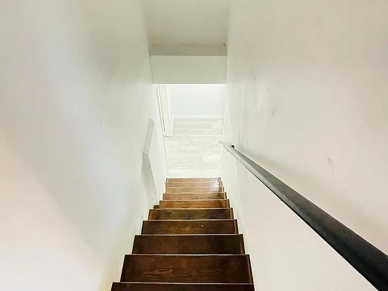 9066 Baltimore Ave — Photo 40