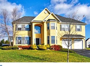 8003 Woodgate Cir, Collegeville, PA 19426