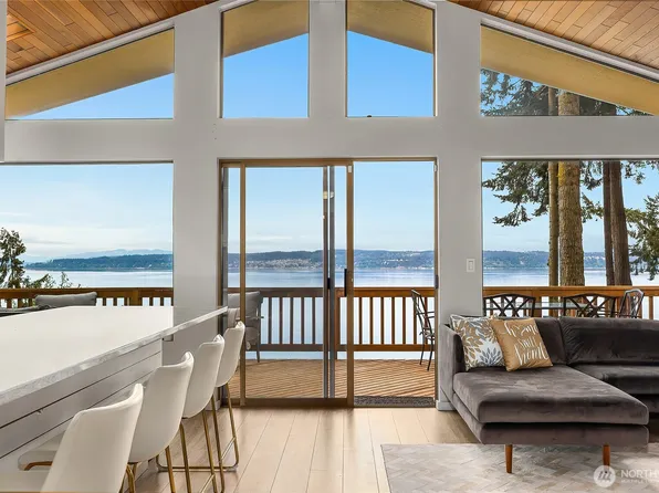 285 Harrington, Coupeville, WA 98239