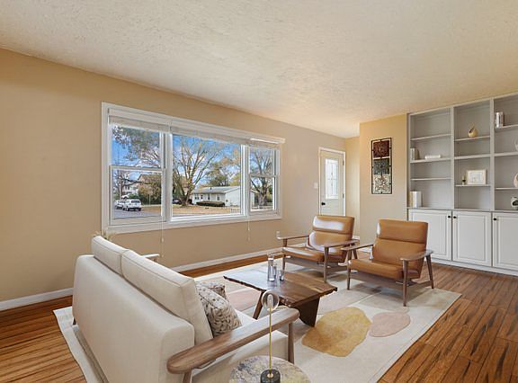 2nd image of 400 Sherwood Dr