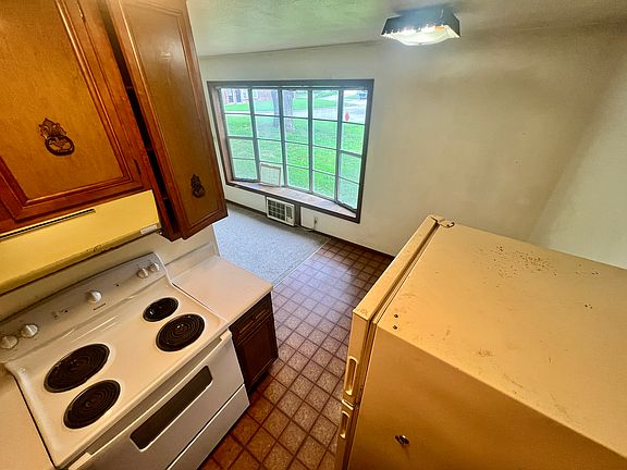 5th image of 400 N Westridge Dr #B-3
