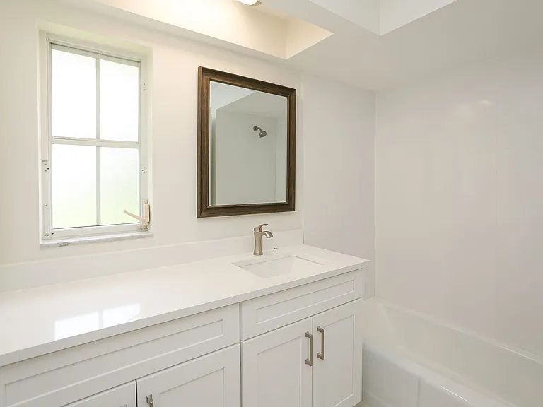 2901 Crayton Rd — Photo 64