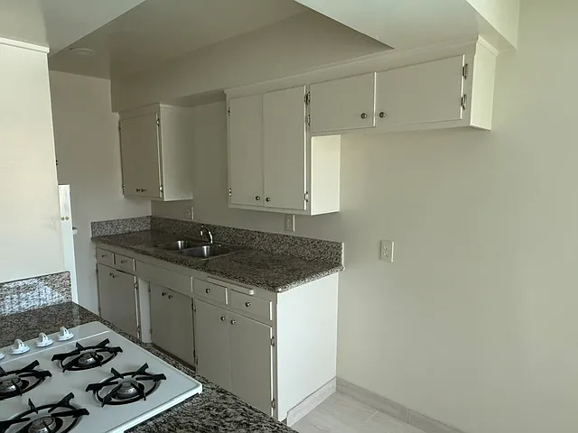 9431 Nance Ave — Photo 8