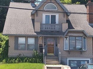 886 Grafton St, Worcester, MA 01604