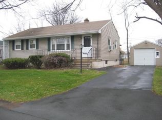 12 Meadow St, Cohoes, NY 12047