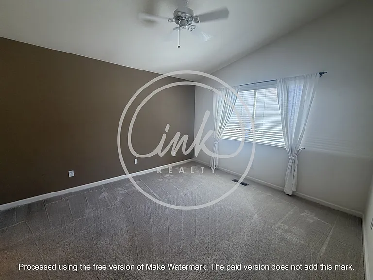 1465 Garden Glen Ct — Photo 15