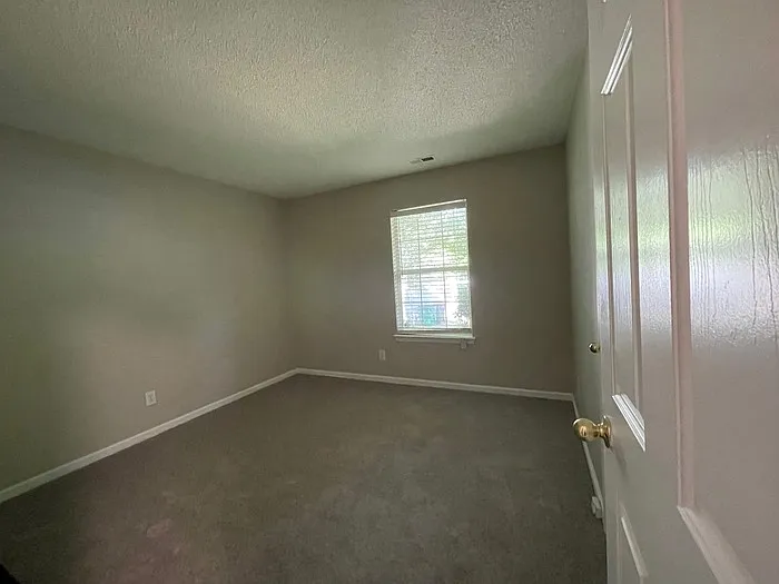 8307 Belstead Brook Ct — Photo 32