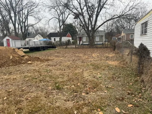 1337 Boxwood St #6, Memphis, TN 38108