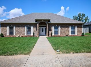 4116 Wildflower Ln, Benton, AR 72015