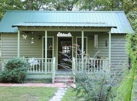 4th image of 112 Lindsey Ave