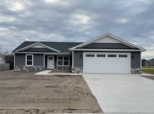 925 6th Ave NW, Demotte, IN 46310