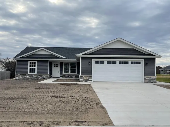 925 6th Ave NW, Demotte, IN 46310