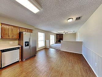 4th image of 6444 Big Springs Dr