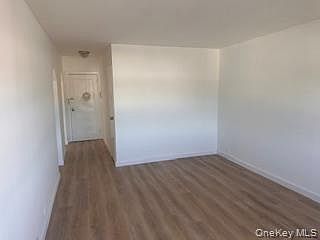 3rd image of 240 Halstead Avenue #B5