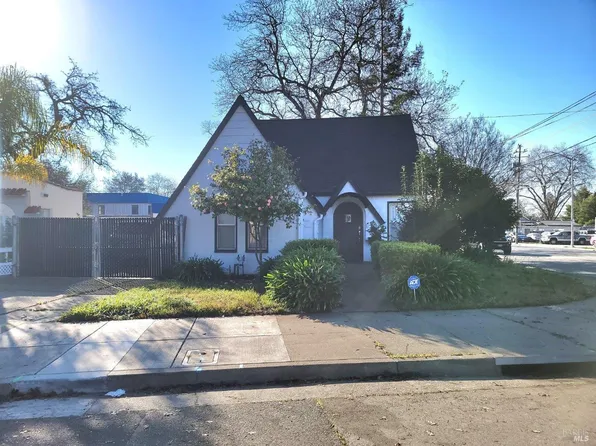 100 Ridgway Avenue, Santa Rosa, CA 95401