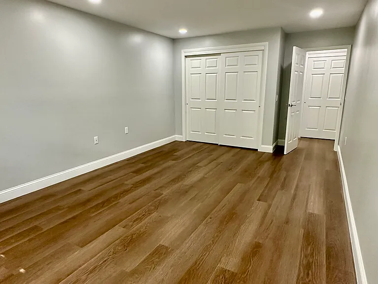 887 Farmington Ave #2I — Photo 10