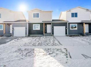 102 E Sycamore St, Ogden, IA 50212