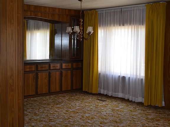 4th image of 648 NE Bean Dr