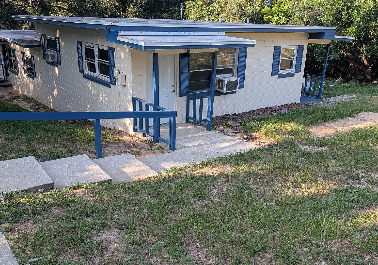 1/2 Duplex for Rent — Photo 1