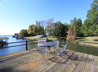 146 Cedar Oaks Dr, Mabank, TX 75156