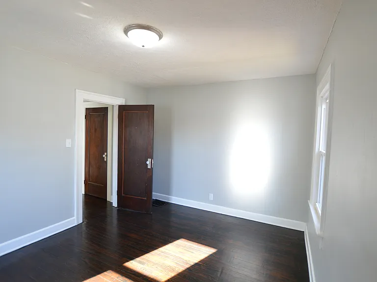 567 N Beville Ave — Photo 6