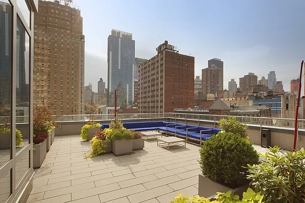 Rented by Nest Seekers International | media 28