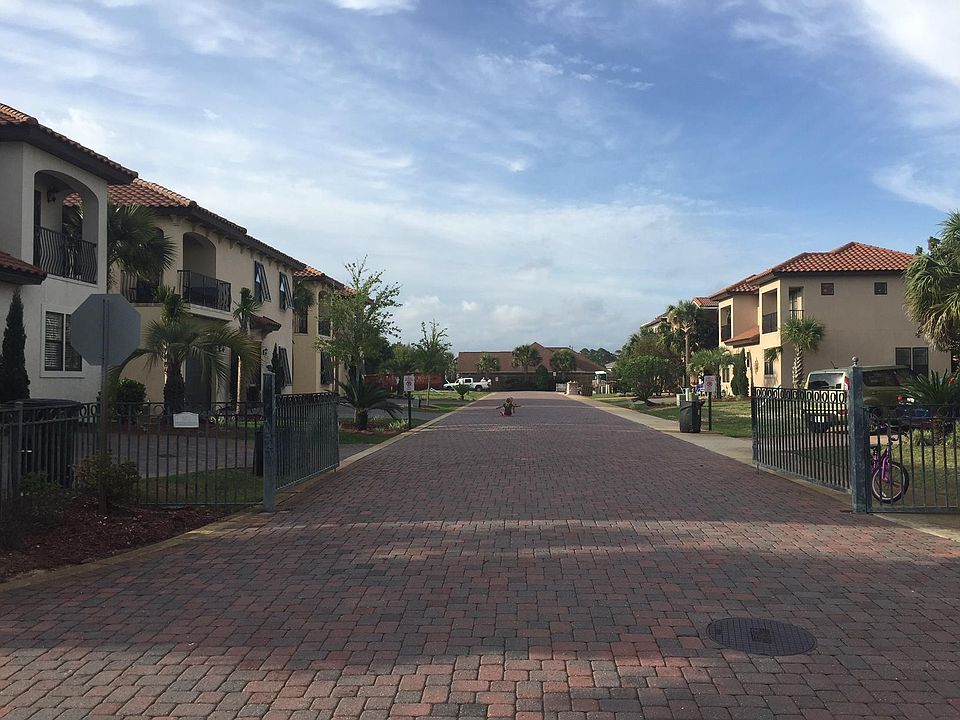 1st image of 51 Le Soleil Dr
