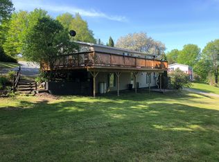 97 Sunset Knoll Rd, Panton, VT 05491